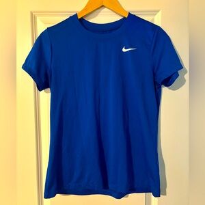 Nike DRI-Fit women’s tee - M - Royal Blue - like new!